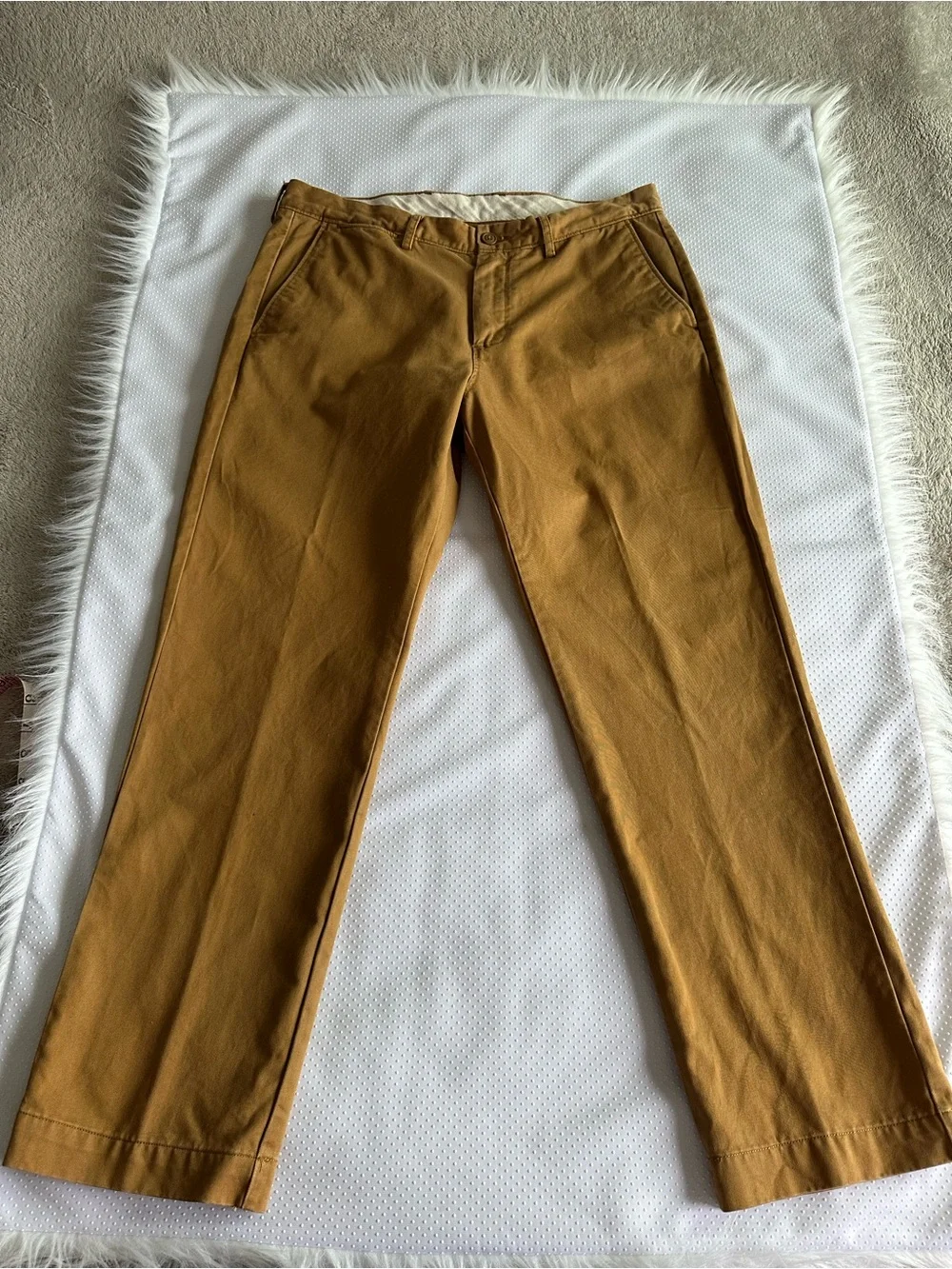 J. Crew Men's Chinos in Caramel Brown and Olive Sz 33/30